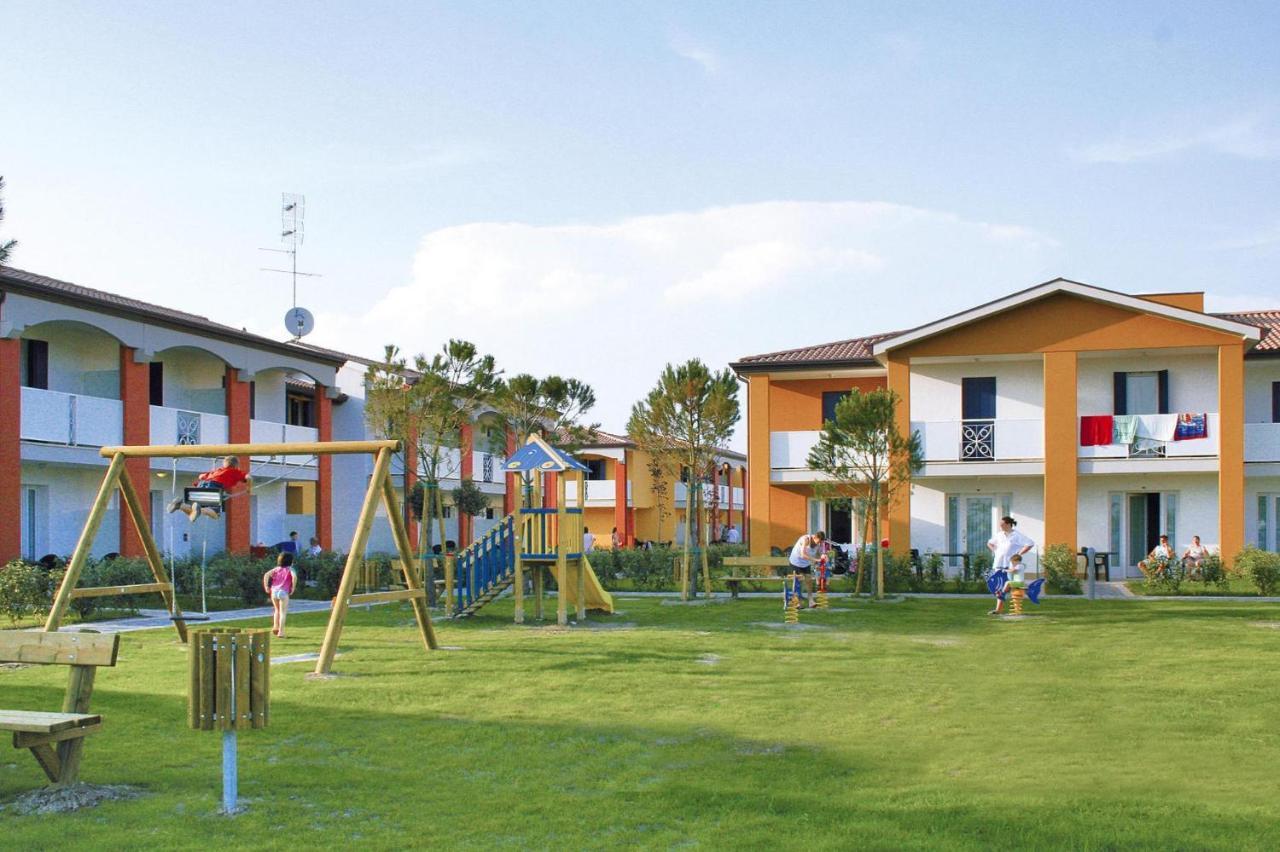 In Villaggio Ai Pini In Lido Altanea