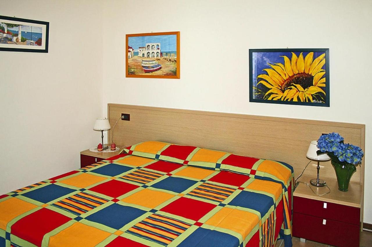 In Villaggio Ai Pini In Lido Altanea